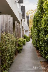 https://images.listonce.com.au/custom/160x/listings/91-latrobe-street-cheltenham-vic-3192/590/01985590_img_07.jpg?4EyvWgXCDa4
