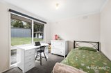 https://images.listonce.com.au/custom/160x/listings/91-lauriston-drive-coldstream-vic-3770/777/01750777_img_07.jpg?rOs0FfrgknU