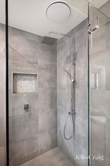 https://images.listonce.com.au/custom/160x/listings/91-lauriston-drive-coldstream-vic-3770/777/01750777_img_09.jpg?m1QvhTaZJ1o