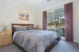 https://images.listonce.com.au/custom/160x/listings/91-rosa-court-kyneton-vic-3444/539/00647539_img_11.jpg?1QOzGjvvxrM