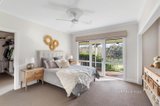 https://images.listonce.com.au/custom/160x/listings/910-kangaroo-ground-st-andrews-road-smiths-gully-vic-3760/034/01558034_img_12.jpg?ANDTvu2DRSE