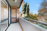 https://images.listonce.com.au/custom/160x/listings/911-13-auburn-grove-hawthorn-east-vic-3123/006/01739006_img_09.jpg?cz8pNHvOcpM