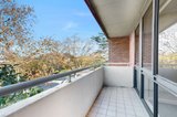 https://images.listonce.com.au/custom/160x/listings/911-13-auburn-grove-hawthorn-east-vic-3123/006/01739006_img_10.jpg?OZkl105s_r0