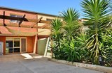 https://images.listonce.com.au/custom/160x/listings/9117-albion-street-brunswick-vic-3056/047/01742047_img_09.jpg?Nr8FmgN5qEQ