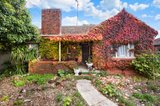 https://images.listonce.com.au/custom/160x/listings/913-ripon-street-south-redan-vic-3350/765/01230765_img_01.jpg?zsNQKxLw-94