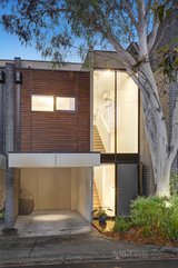 https://images.listonce.com.au/custom/160x/listings/9139-bond-street-ivanhoe-vic-3079/367/00852367_img_01.jpg?i1y3v2-acLY