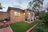 https://images.listonce.com.au/custom/160x/listings/914-barongarook-court-lower-plenty-vic-3093/915/01544915_img_11.jpg?vqxnnJ8y3as