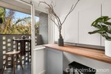 https://images.listonce.com.au/custom/160x/listings/914-milton-street-elwood-vic-3184/976/01794976_img_08.jpg?EdtBd28NT8U