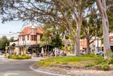https://images.listonce.com.au/custom/160x/listings/914-milton-street-elwood-vic-3184/976/01794976_img_13.jpg?9iLC0SrLlgA