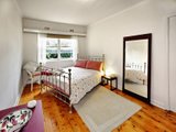 https://images.listonce.com.au/custom/160x/listings/9169-ormond-road-elwood-vic-3184/877/01793877_img_04.jpg?nEeUZfpwAFk