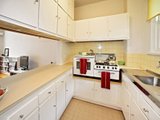 https://images.listonce.com.au/custom/160x/listings/9169-ormond-road-elwood-vic-3184/877/01793877_img_05.jpg?iqVwLrRyJKI