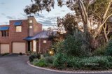 https://images.listonce.com.au/custom/160x/listings/9174-elder-street-greensborough-vic-3088/368/01414368_img_19.jpg?gohBHH2nMA8