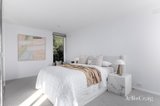https://images.listonce.com.au/custom/160x/listings/918-springfield-avenue-toorak-vic-3142/741/01748741_img_08.jpg?px6KAZRGGtc