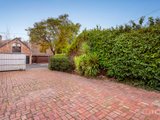 https://images.listonce.com.au/custom/160x/listings/92-bridport-street-albert-park-vic-3206/102/01090102_img_04.jpg?gfoowEyQwrs