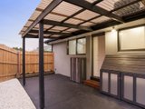 https://images.listonce.com.au/custom/160x/listings/92-cardigan-road-mooroolbark-vic-3138/106/01524106_img_12.jpg?Pz53RSUYvXY