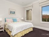 https://images.listonce.com.au/custom/160x/listings/92-esplanade-west-port-melbourne-vic-3207/211/01087211_img_07.jpg?_U8ZhCXYT0Y