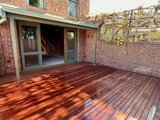 https://images.listonce.com.au/custom/160x/listings/92-iffla-street-south-melbourne-vic-3205/236/01720236_img_05.jpg?EWFOThjcUEI