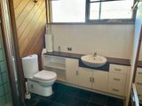 https://images.listonce.com.au/custom/160x/listings/92-iffla-street-south-melbourne-vic-3205/236/01720236_img_10.jpg?yXSywh6OqUg