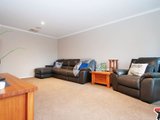 https://images.listonce.com.au/custom/160x/listings/92-larbert-road-mooroolbark-vic-3138/329/01526329_img_12.jpg?DkeJEX3Gric