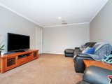 https://images.listonce.com.au/custom/160x/listings/92-larbert-road-mooroolbark-vic-3138/329/01526329_img_13.jpg?Z67Zeop09EQ