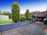 https://images.listonce.com.au/custom/160x/listings/92-larbert-road-mooroolbark-vic-3138/329/01526329_img_19.jpg?6Lr44HShIks