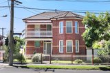 https://images.listonce.com.au/custom/160x/listings/92-pascoe-vale-road-moonee-ponds-vic-3039/051/01633051_img_01.jpg?zRhFmBXvfpI