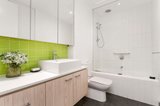 https://images.listonce.com.au/custom/160x/listings/9201-ormond-road-elwood-vic-3184/731/01793731_img_06.jpg?qVb2z6esU04
