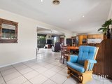 https://images.listonce.com.au/custom/160x/listings/922-smythesdale-snake-valley-road-snake-valley-vic-3351/719/01576719_img_04.jpg?QExP6MxCYo4