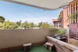 https://images.listonce.com.au/custom/160x/listings/923-chapman-street-north-melbourne-vic-3051/182/01348182_img_04.jpg?wNiQlvwOje4