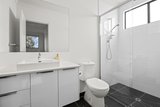 https://images.listonce.com.au/custom/160x/listings/9237-dunns-road-mornington-vic-3931/920/01720920_img_02.jpg?g3zHYmUj7U0