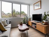 https://images.listonce.com.au/custom/160x/listings/9239-rathmines-street-fairfield-vic-3078/046/00967046_img_02.jpg?utpiKZGwgUI