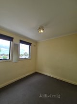 https://images.listonce.com.au/custom/160x/listings/92682-nicholson-street-fitzroy-north-vic-3068/243/01612243_img_04.jpg?LlogE7Y_OWo