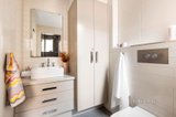 https://images.listonce.com.au/custom/160x/listings/929-35-george-street-east-melbourne-vic-3002/098/01542098_img_09.jpg?umEH2CD1szg