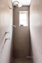 https://images.listonce.com.au/custom/160x/listings/929-35-george-street-east-melbourne-vic-3002/098/01542098_img_10.jpg?Tk_3cU_6ywQ