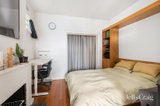 https://images.listonce.com.au/custom/160x/listings/929-hotham-street-east-melbourne-vic-3002/986/01752986_img_07.jpg?RhUJu7emNXY