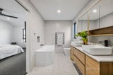 https://images.listonce.com.au/custom/160x/listings/92a-barkly-street-mornington-vic-3931/421/01559421_img_11.jpg?14NLKTdeiwo