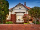 https://images.listonce.com.au/custom/160x/listings/93-armstrong-street-middle-park-vic-3206/092/01090092_img_01.jpg?wJRWUflJsM8