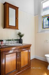 https://images.listonce.com.au/custom/160x/listings/93-arthur-street-fairfield-vic-3078/825/01289825_img_10.jpg?H8XkmzvLO4I