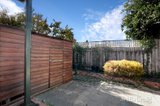 https://images.listonce.com.au/custom/160x/listings/93-duke-street-richmond-vic-3121/472/01901472_img_07.jpg?2GbCScS_tRY