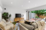 https://images.listonce.com.au/custom/160x/listings/93-hilton-street-mount-waverley-vic-3149/436/01766436_img_02.jpg?ByiSa2_LHyc