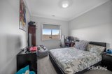 https://images.listonce.com.au/custom/160x/listings/93-messenger-parade-lucas-vic-3350/608/01906608_img_09.jpg?JXaKhKKhFKU