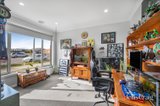 https://images.listonce.com.au/custom/160x/listings/93-messenger-parade-lucas-vic-3350/608/01906608_img_13.jpg?SFaGxBCTgXs