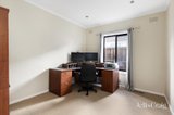 https://images.listonce.com.au/custom/160x/listings/93-plenty-lane-greensborough-vic-3088/654/01815654_img_12.jpg?5IMxu_yUGm4