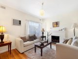 https://images.listonce.com.au/custom/160x/listings/93-winfield-road-balwyn-north-vic-3104/247/01685247_img_02.jpg?bQLtLFdn1vQ
