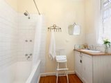 https://images.listonce.com.au/custom/160x/listings/93-winfield-road-balwyn-north-vic-3104/247/01685247_img_06.jpg?uX14Iw7cqtk