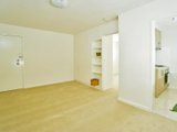 https://images.listonce.com.au/custom/160x/listings/930-bryant-street-flemington-vic-3031/477/01633477_img_06.jpg?aGIShYGE76A