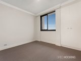 https://images.listonce.com.au/custom/160x/listings/93195-beaconsfield-parade-middle-park-vic-3206/617/01087617_img_08.jpg?zWsM3NhlLPs