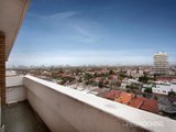 https://images.listonce.com.au/custom/160x/listings/93195-beaconsfield-parade-middle-park-vic-3206/617/01087617_img_12.jpg?0yuKImuLyS8