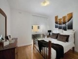 https://images.listonce.com.au/custom/160x/listings/9323-beaconsfield-parade-st-kilda-west-vic-3182/575/01087575_img_05.jpg?pfVr5PbY5hY