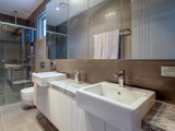 https://images.listonce.com.au/custom/160x/listings/9355-burwood-highway-burwood-vic-3125/801/01743801_img_05.jpg?YujYNLn1Y0I
